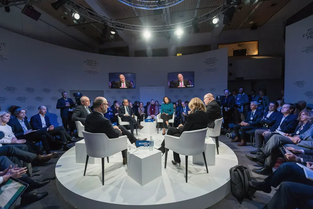 Panel discussion on a round stage